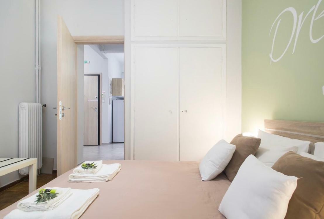 Olive Tree Apartment Of Athens - City Center Екстер'єр фото