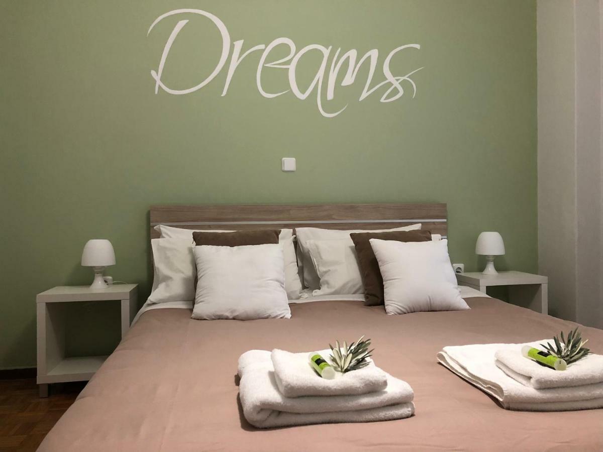 Olive Tree Apartment Of Athens - City Center Екстер'єр фото